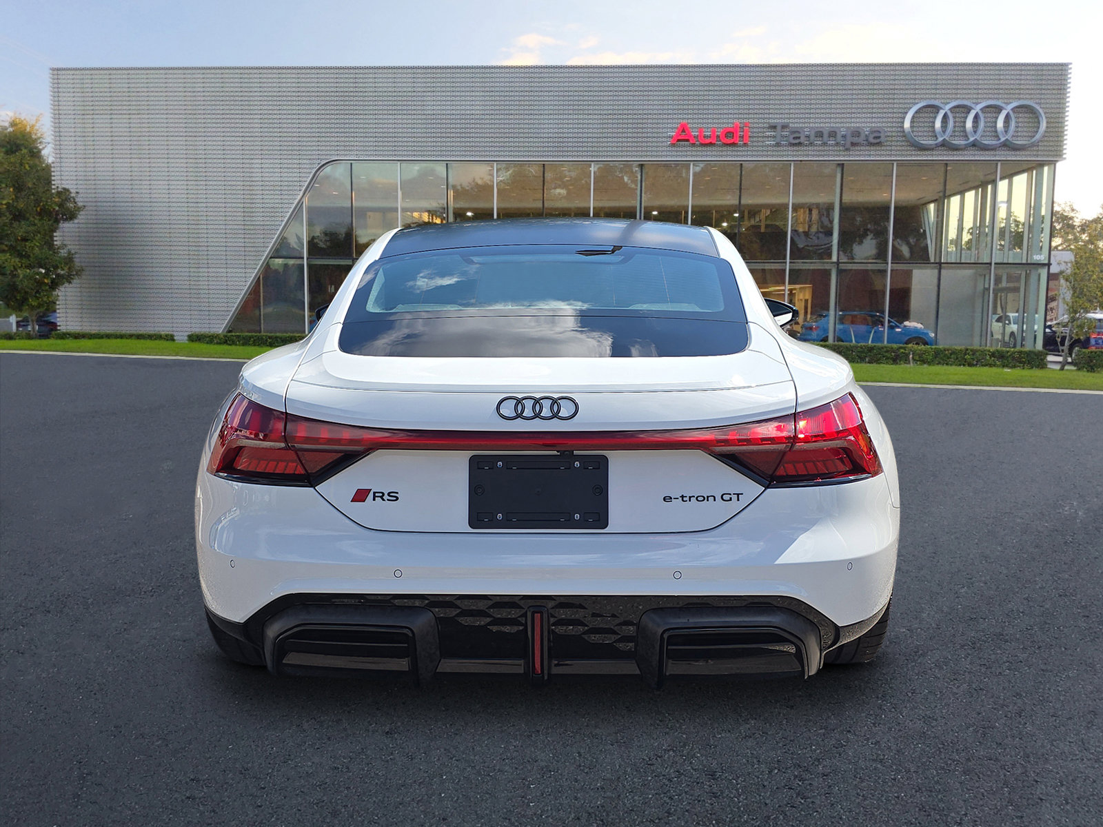 New 2026 Audi RS e-tron GT performance image 5