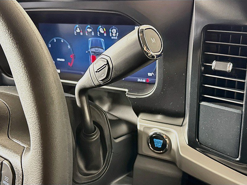 New 2027 Ford F250 XLT w/ XLT Premium Package AWD/4WD image 18