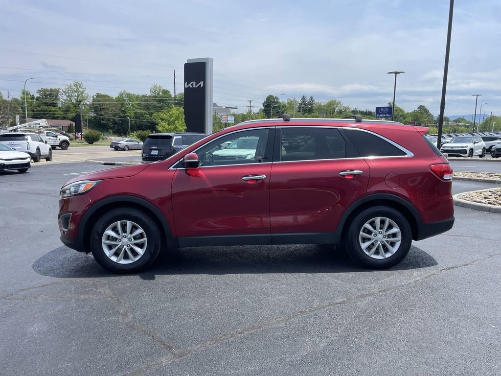 Used 2016 Kia Sorento FWD w/ LX Convenience Package image 3