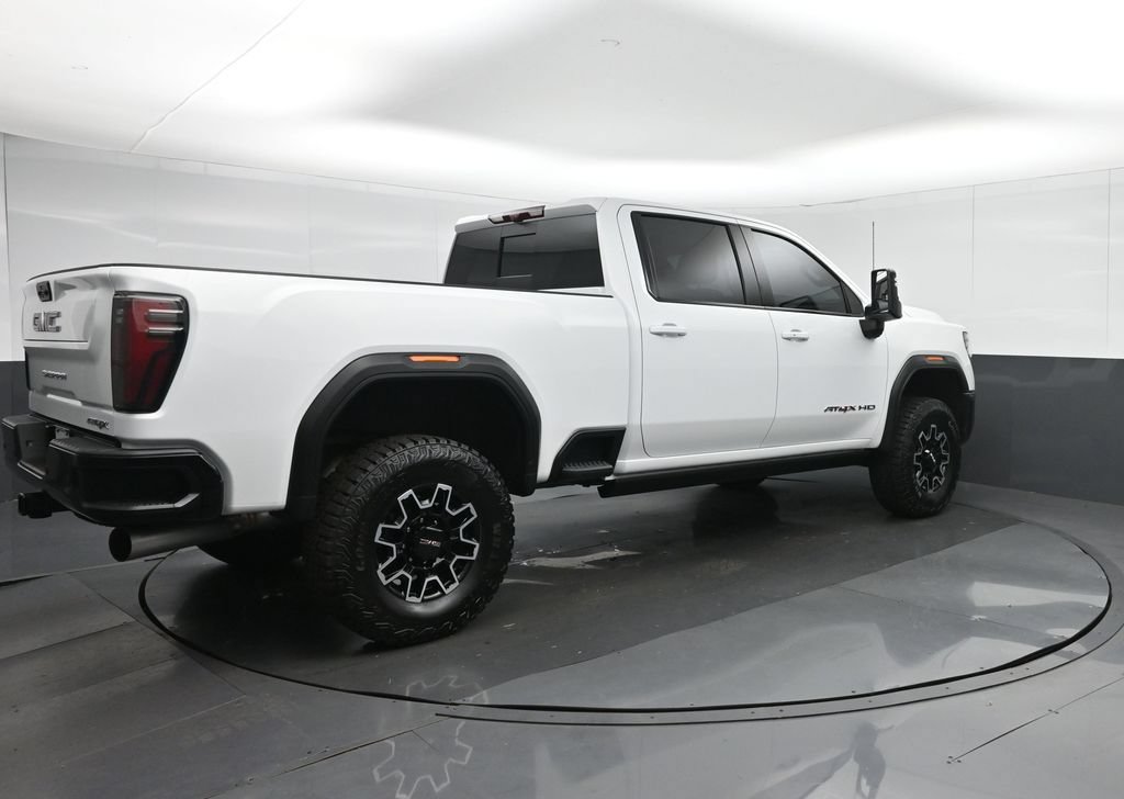 Used 2025 GMC Sierra 2500 AT4X AWD/4WD image 7