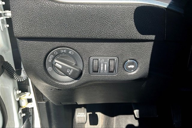 Used 2019 Dodge Charger R/T RWD image 15