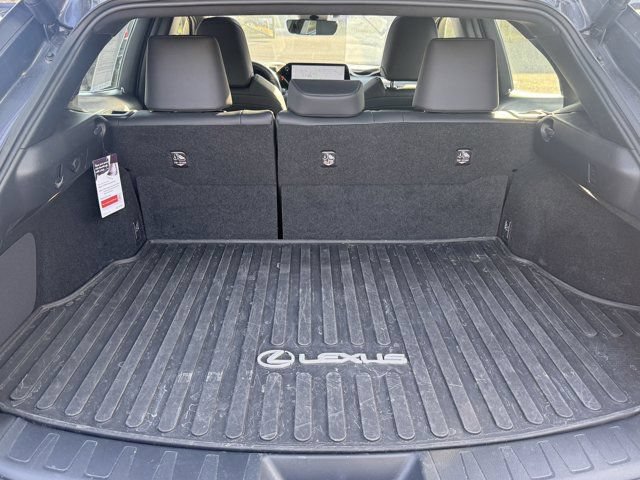 Used 2024 Lexus UX 250h AWD w/ Premium Package image 33