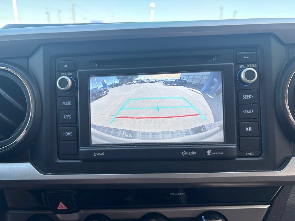 Used 2018 Toyota Tacoma SR5 AWD/4WD image 20