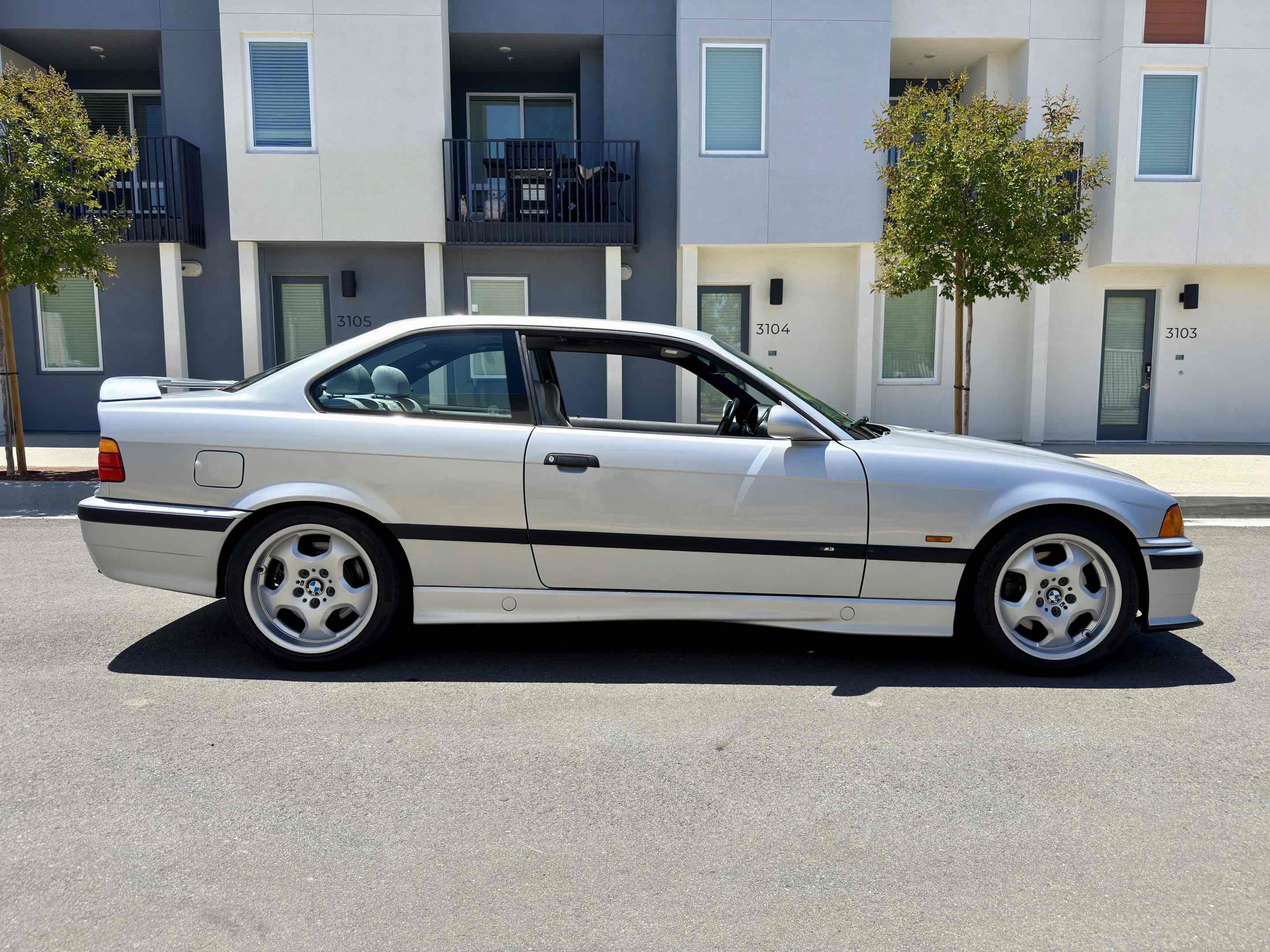 Used 1998 BMW M3 Coupe RWD image 25