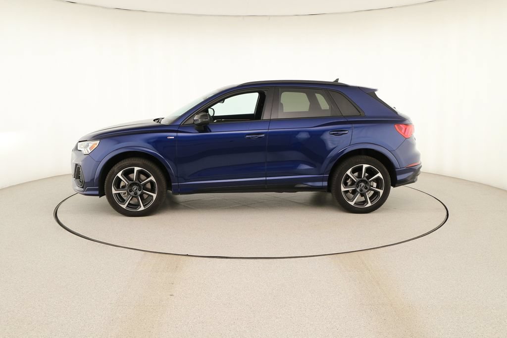 Certified 2025 Audi Q3 2.0T Premium Plus w/ Premium Plus Package AWD/4WD image 2