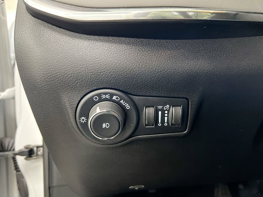 Used 2024 Jeep Compass Limited AWD/4WD image 13