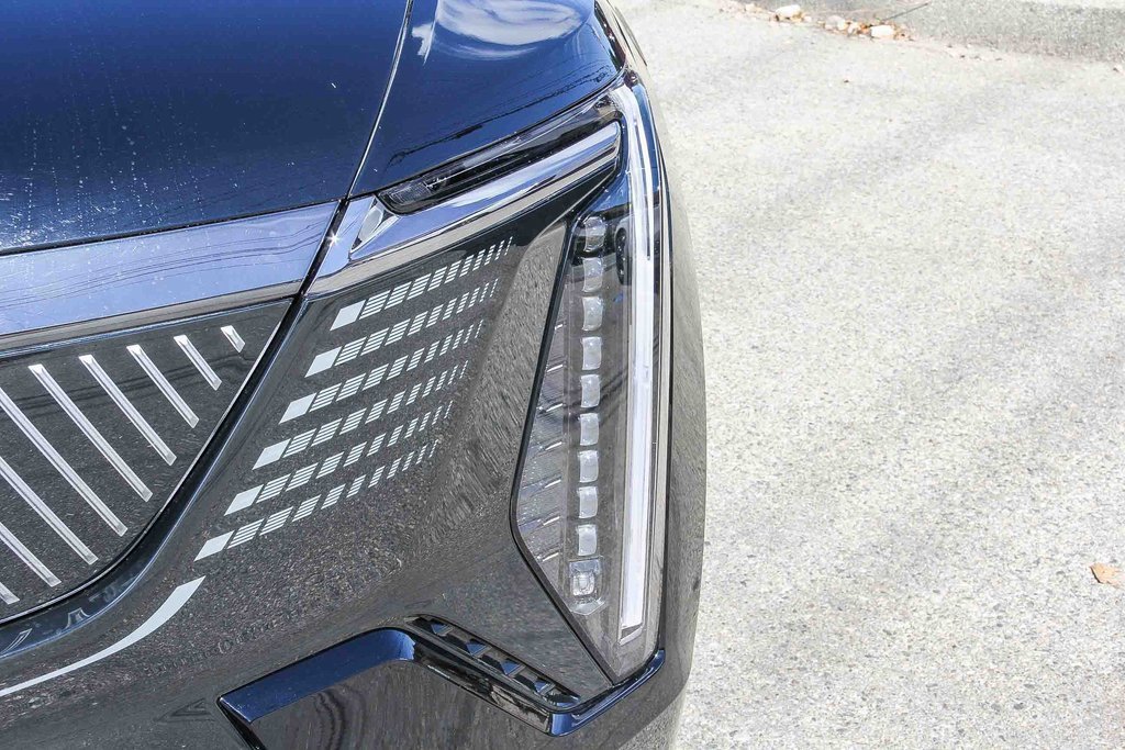 Used 2025 Cadillac Escalade IQ Sport 2 image 10