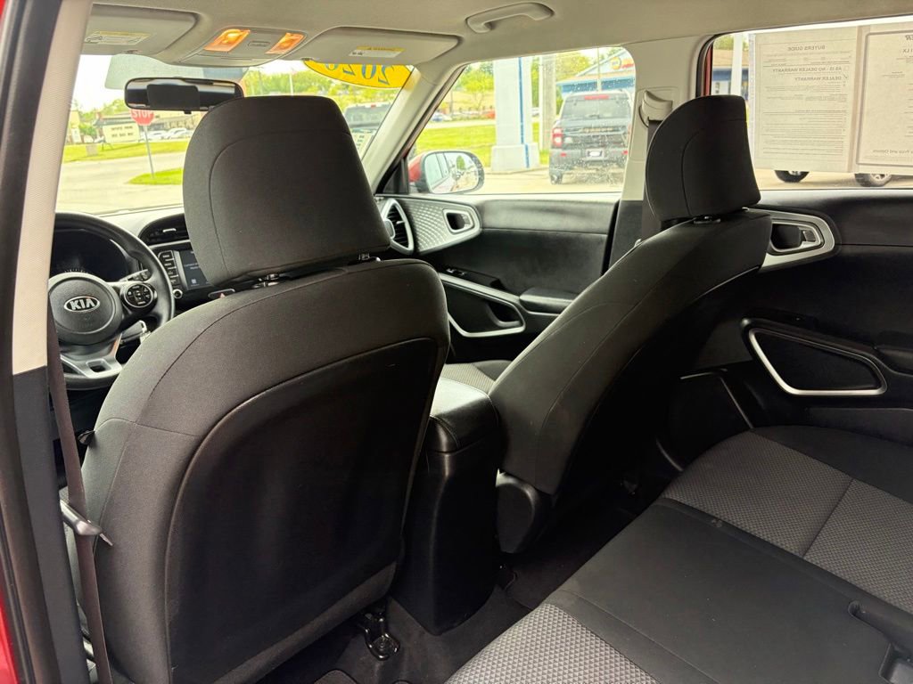Used 2020 Kia Soul LX FWD image 12