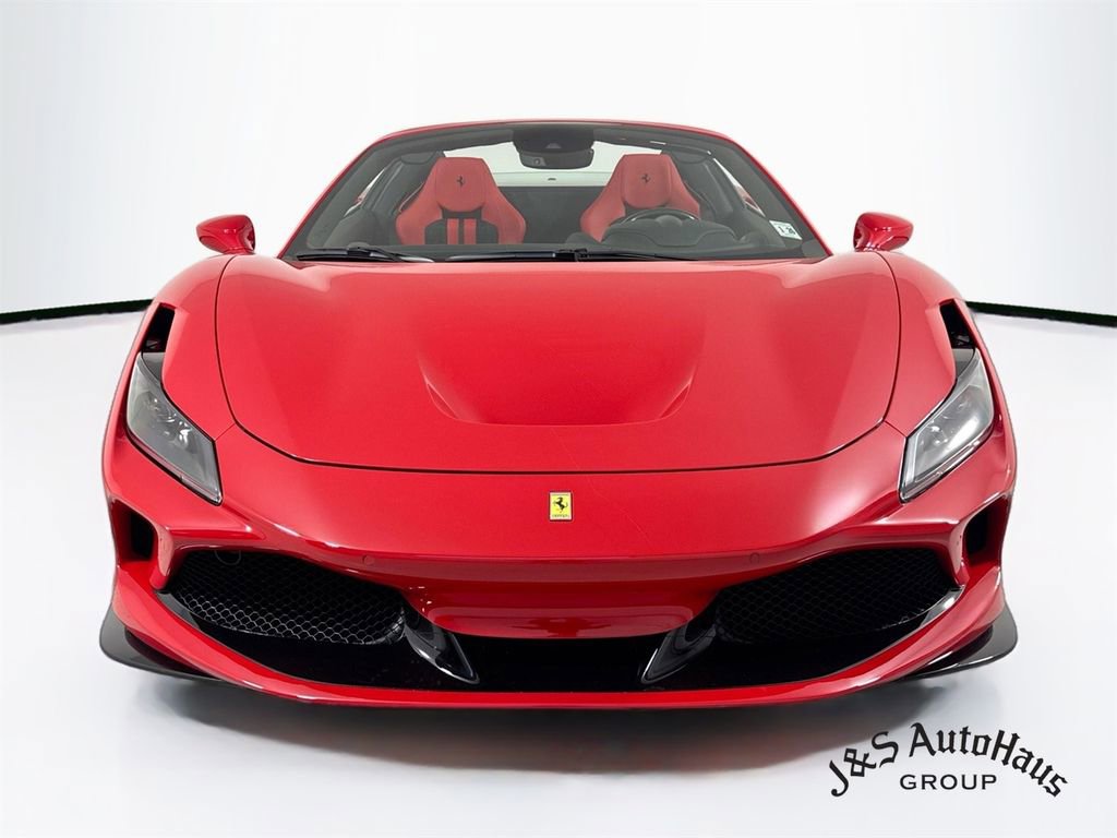 Used 2021 Ferrari F8 Tributo RWD image 2