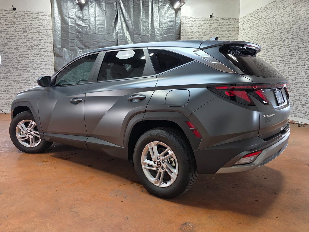 Certified 2025 Hyundai Tucson SE image 6