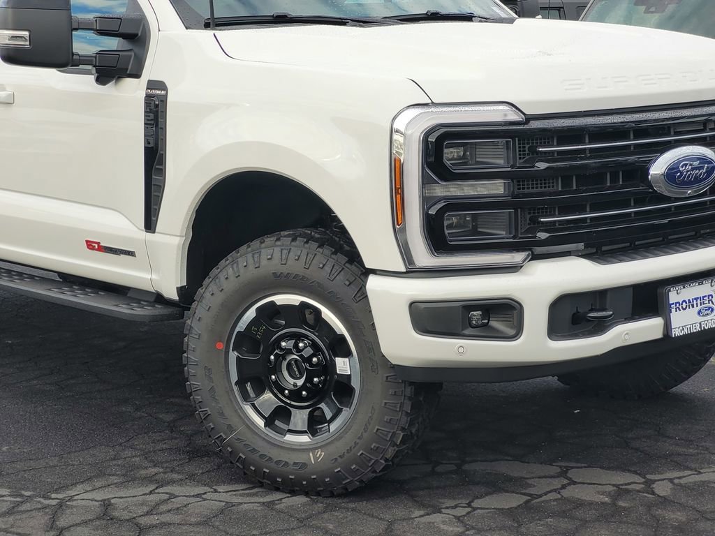 New 2026 Ford F250 Platinum w/ Tremor Off-Road Package image 35