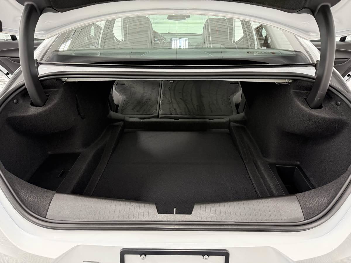 Used 2025 Cadillac CT4 V Blackwing w/ Driver Assist Package image 35