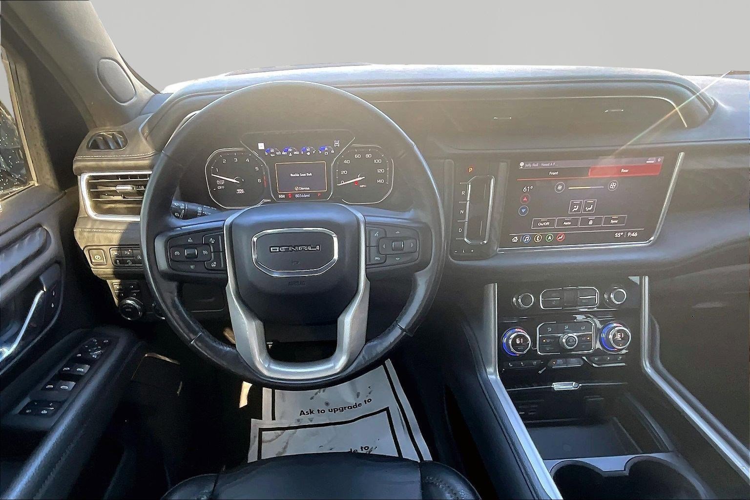 Used 2021 GMC Yukon XL Denali w/ Denali Premium Package AWD/4WD image 8