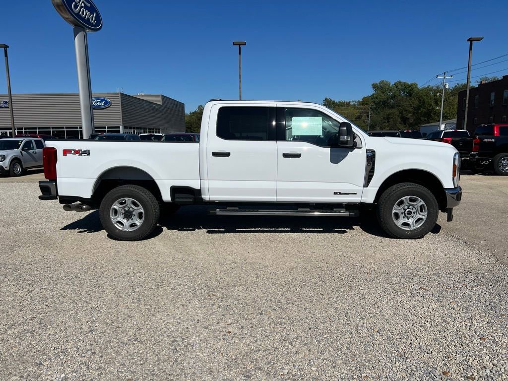 New 2026 Ford F250 XLT w/ FX4 Off-Road Package image 9