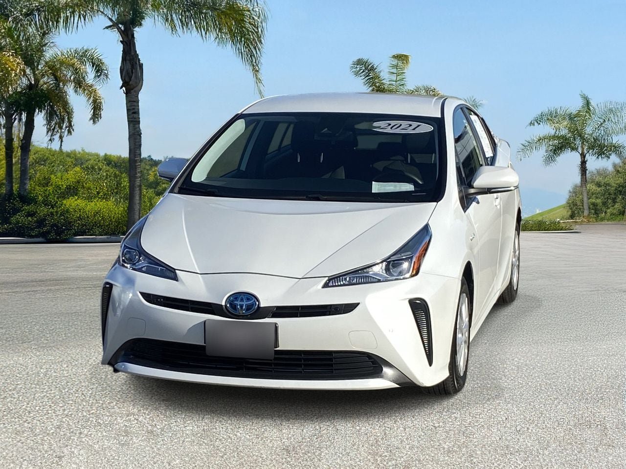 Used 2021 Toyota Prius LE w/ Carpet Mat Package (TMS) FWD image 7