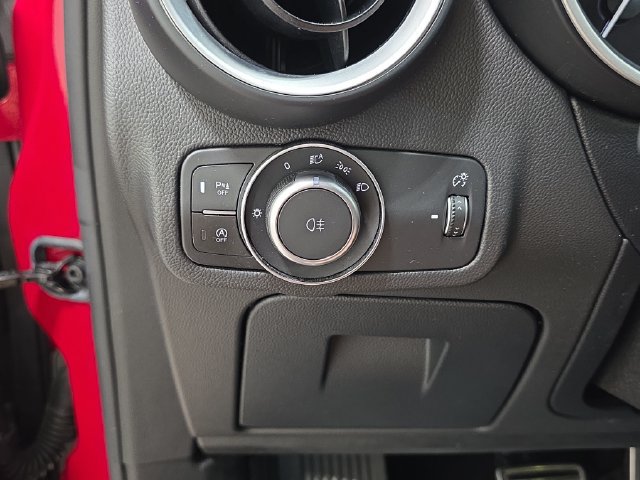 Used 2022 Alfa Romeo Stelvio Veloce AWD/4WD image 26