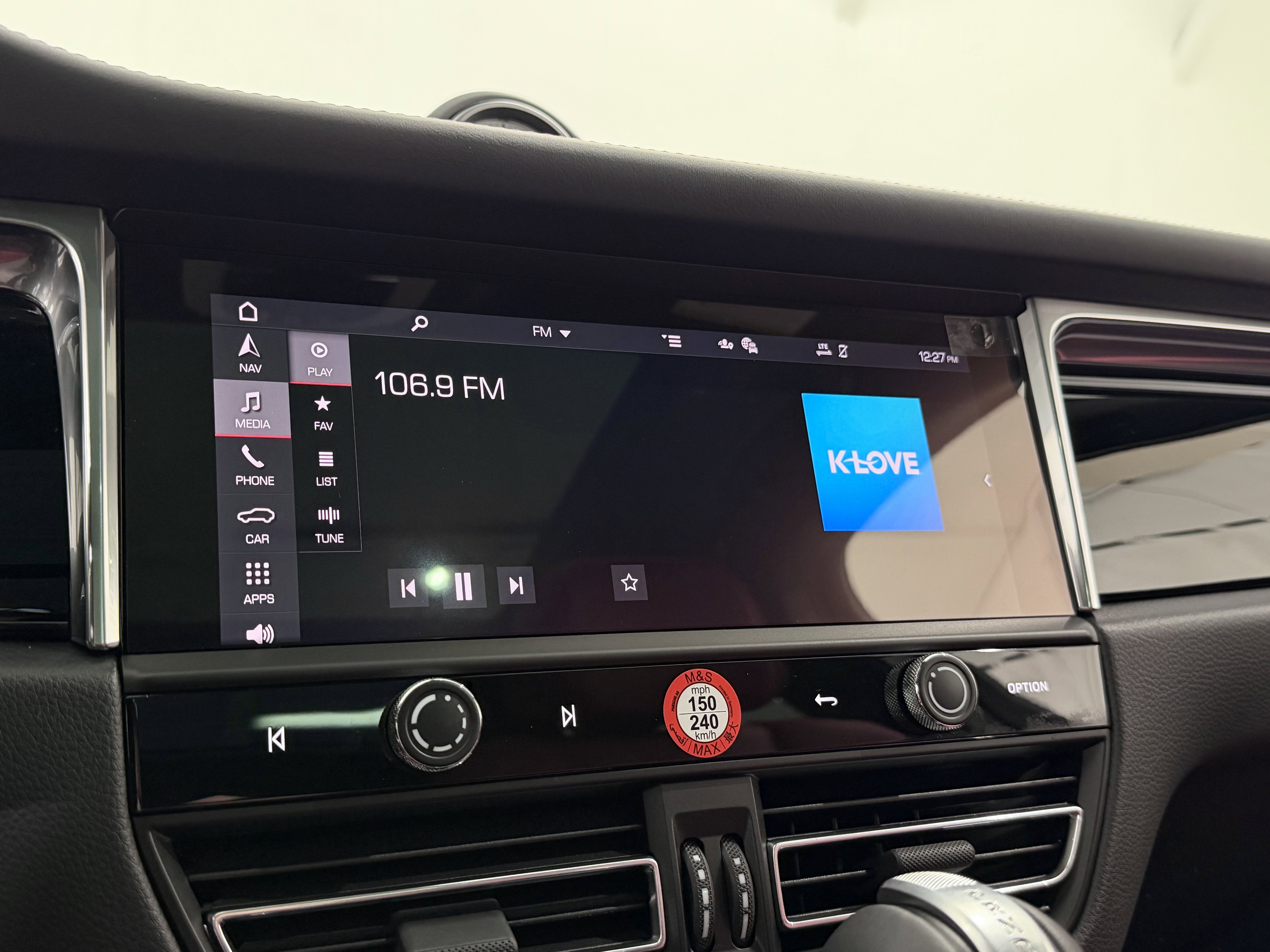 New 2026 Porsche Macan Turbo image 42