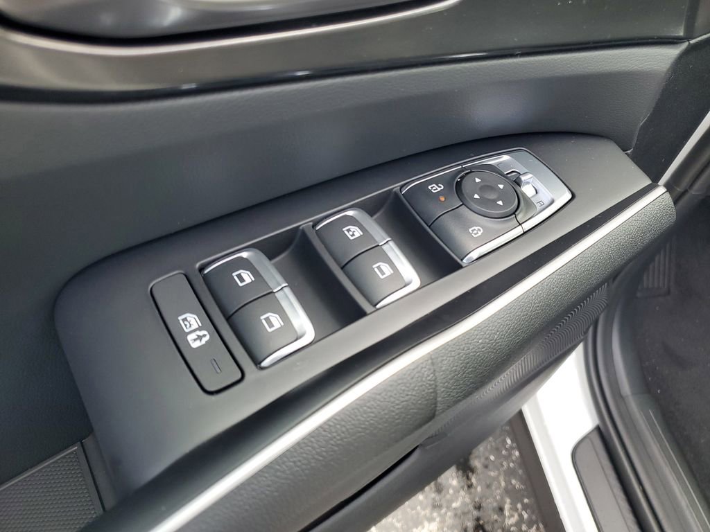 New 2026 Kia Sorento LX FWD image 9