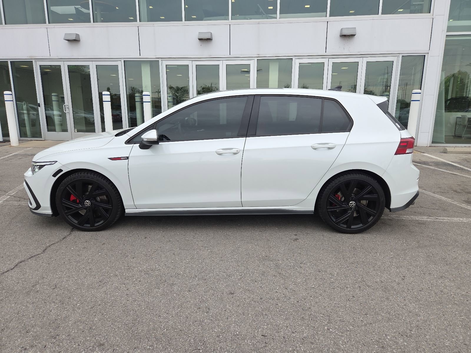 Certified 2022 Volkswagen GTI SE w/ SE Leather Package FWD image 13