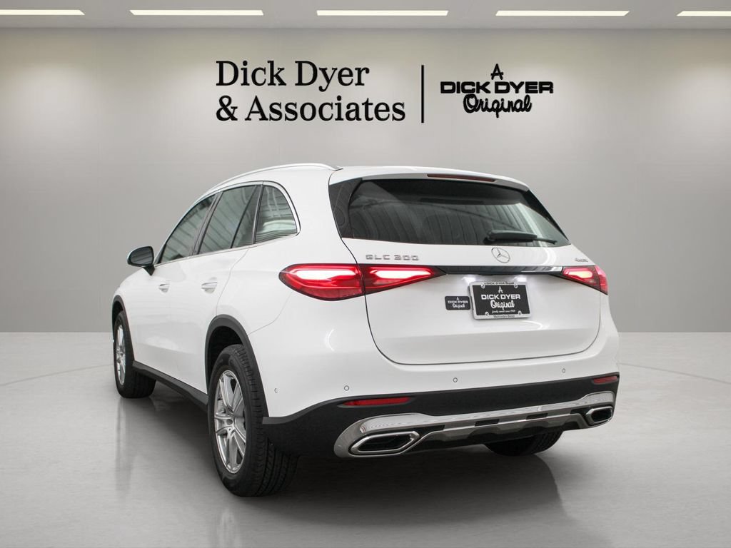Used 2026 Mercedes-Benz GLC 300 4MATIC image 9