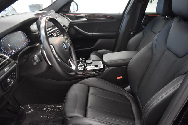 Used 2025 BMW X4 xDrive30i w/ Premium Package AWD/4WD image 22