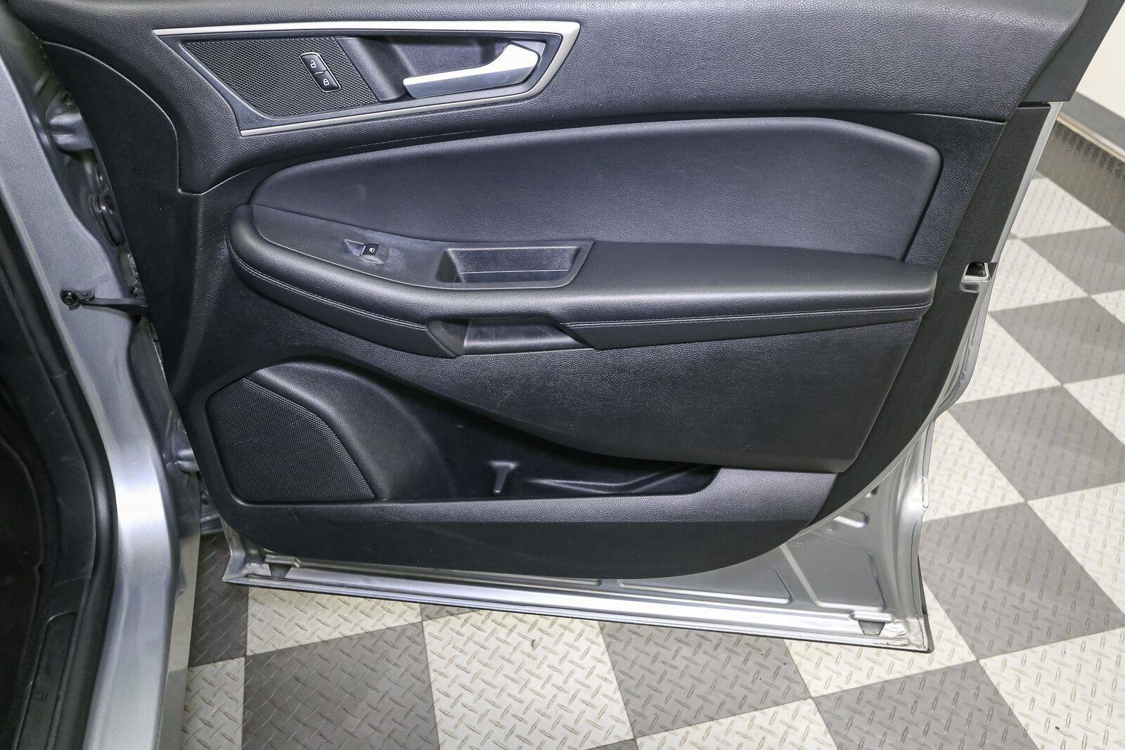 Used 2024 Ford Edge SEL AWD/4WD image 20