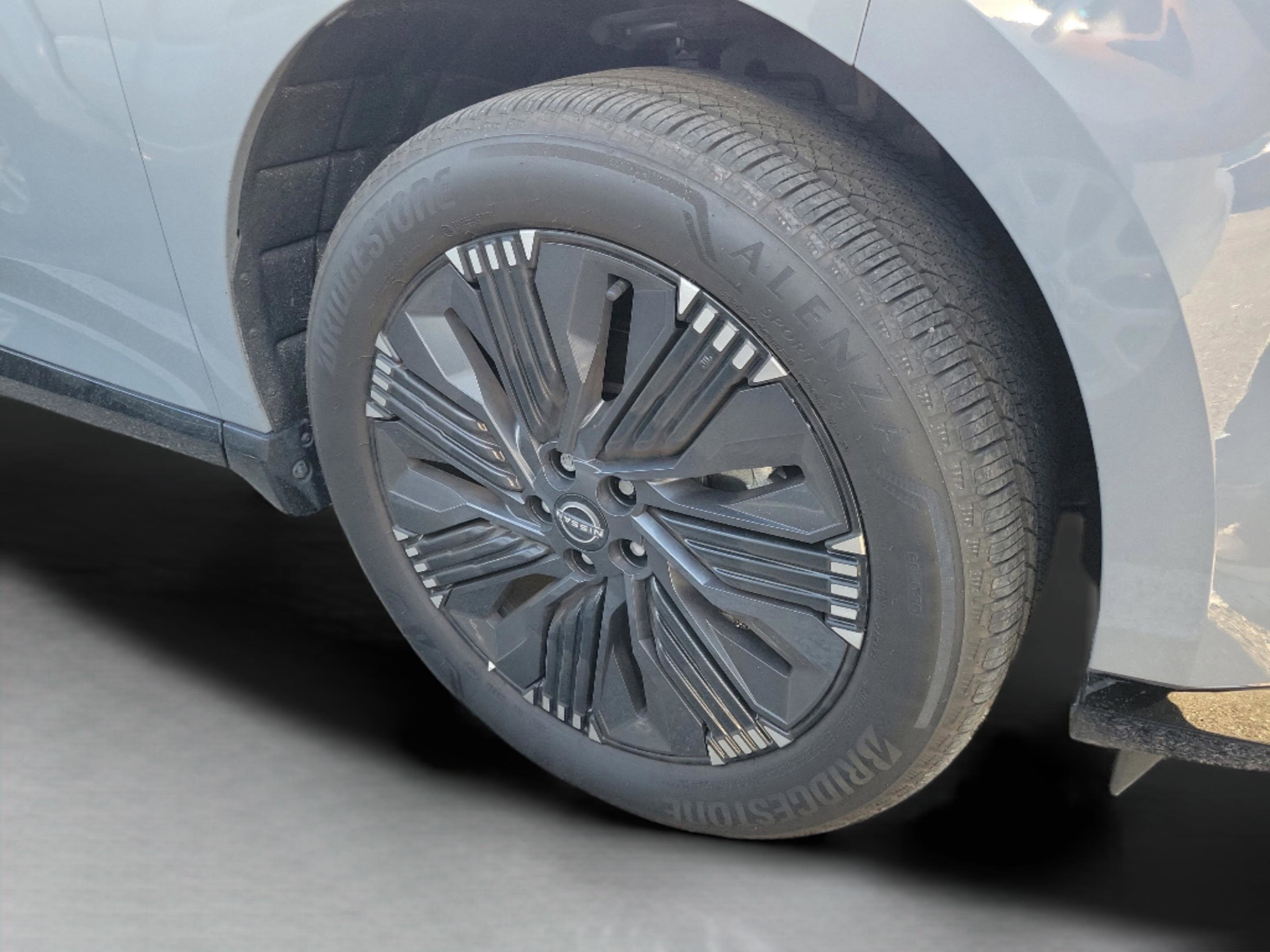 Used 2025 Nissan Murano Platinum w/ Cargo Package image 29