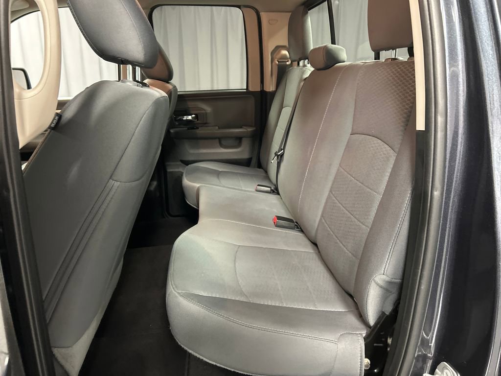 Used 2018 RAM 1500 Classic SLT image 21