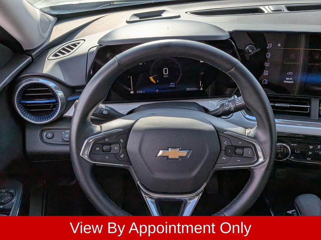 Used 2025 Chevrolet Trax LT w/ LT Convenience Package FWD image 22