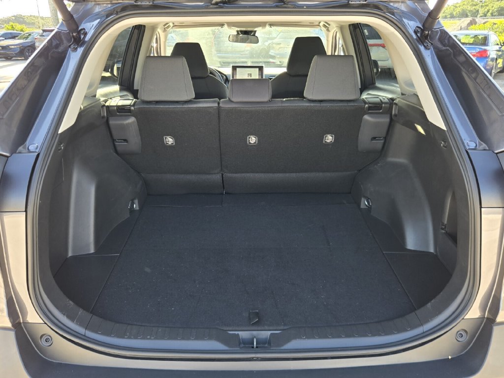 Used 2025 Toyota RAV4 XLE w/ Convenience Package FWD image 13
