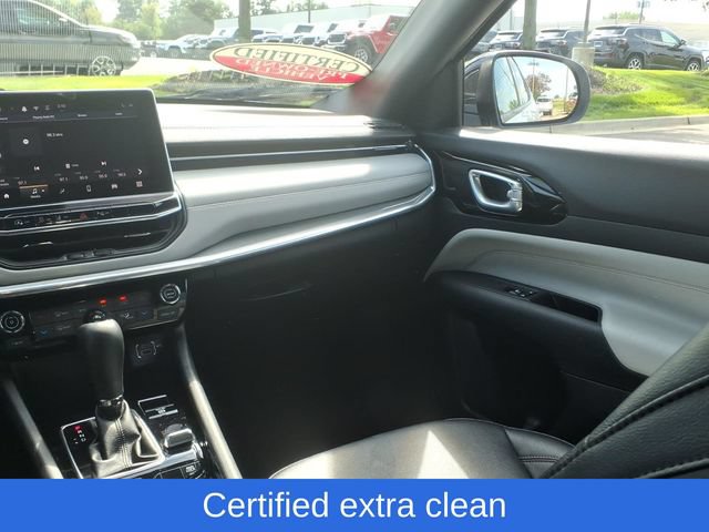 Certified 2024 Jeep Compass Limited AWD/4WD image 12