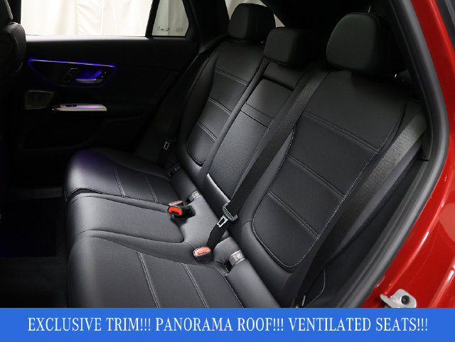 Used 2024 Mercedes-Benz GLC 300 4MATIC image 12