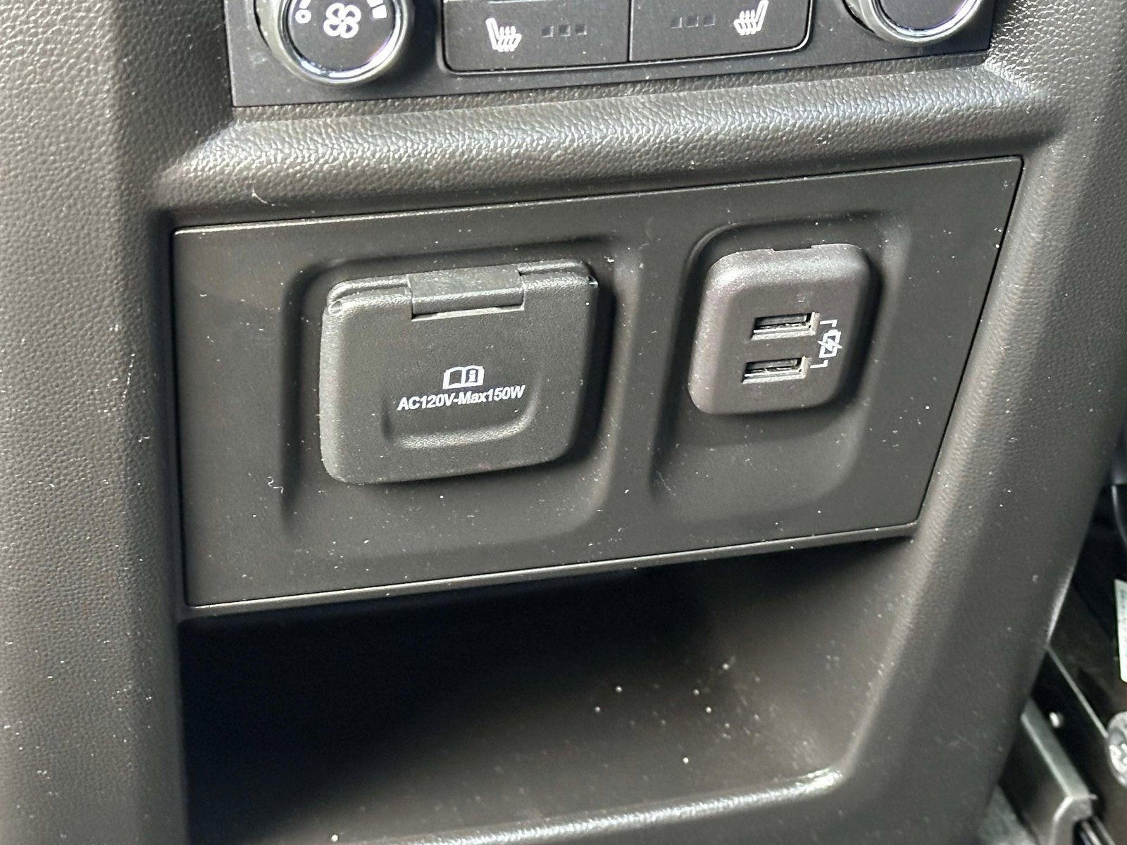 Certified 2023 Chevrolet Traverse Premier w/ Redline Edition image 13