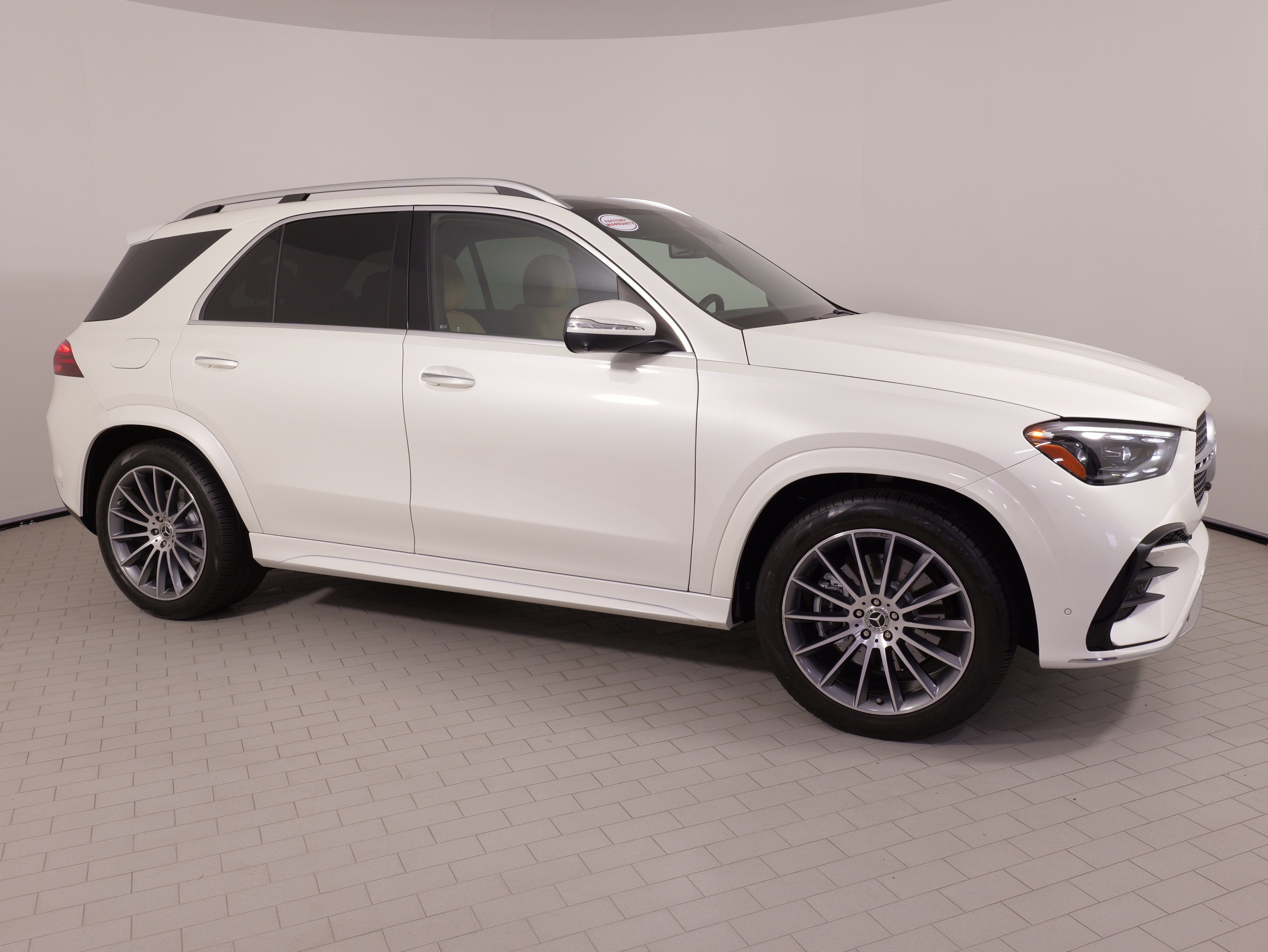 Used 2024 Mercedes-Benz GLE 450 4MATIC image 9
