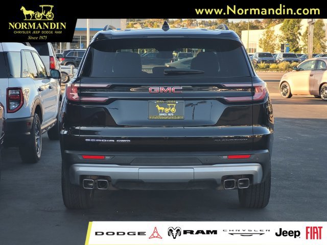 Used 2024 GMC Acadia Elevation AWD/4WD image 4
