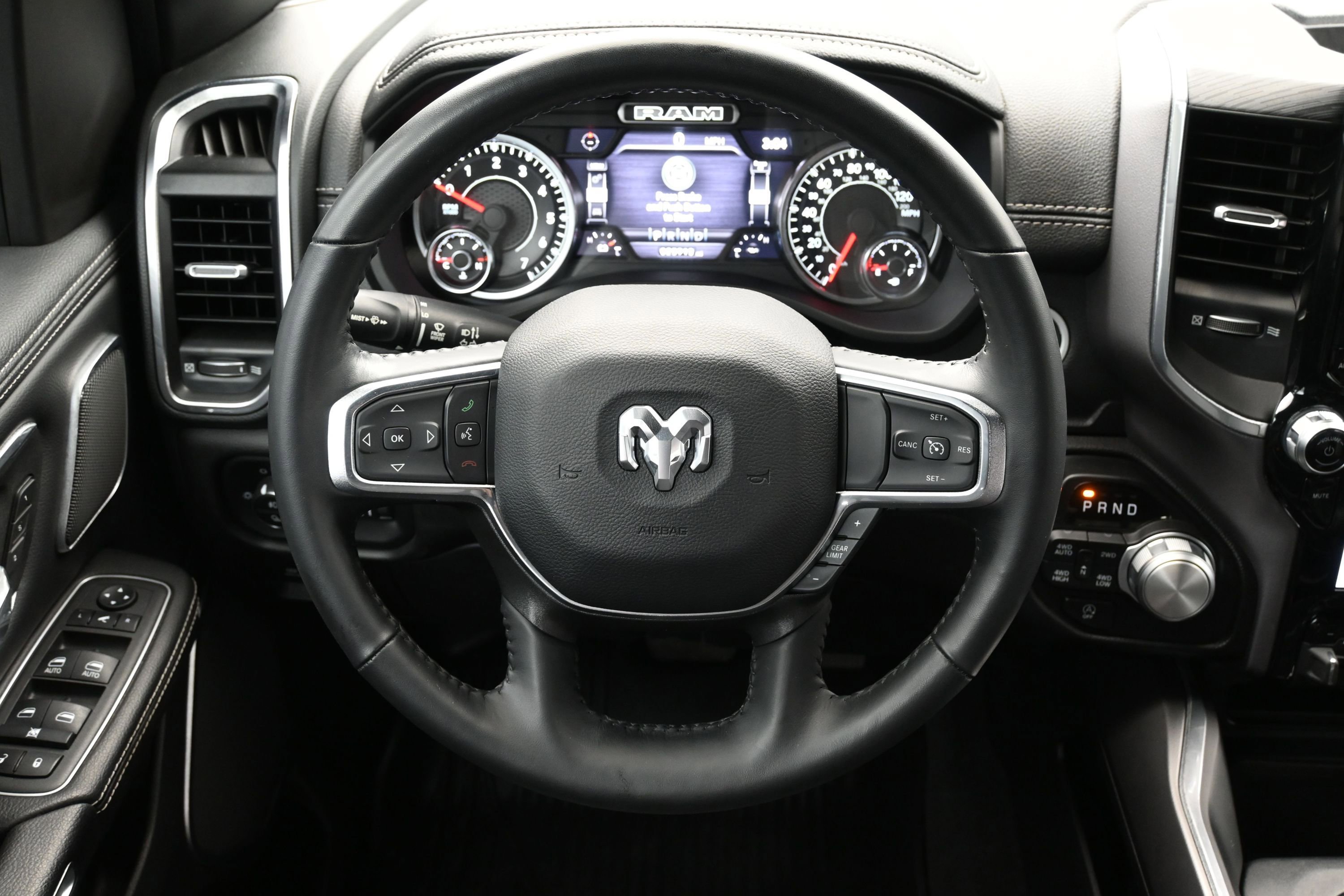 Used 2023 RAM 1500 Laramie AWD/4WD image 15