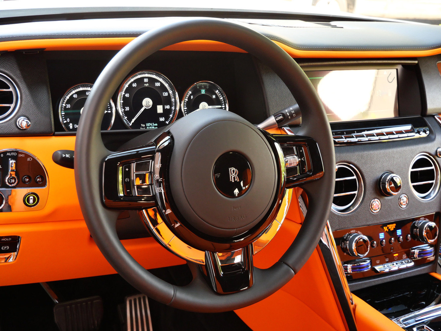 Certified 2023 Rolls-Royce Cullinan w/ Cullinan Package AWD/4WD image 17