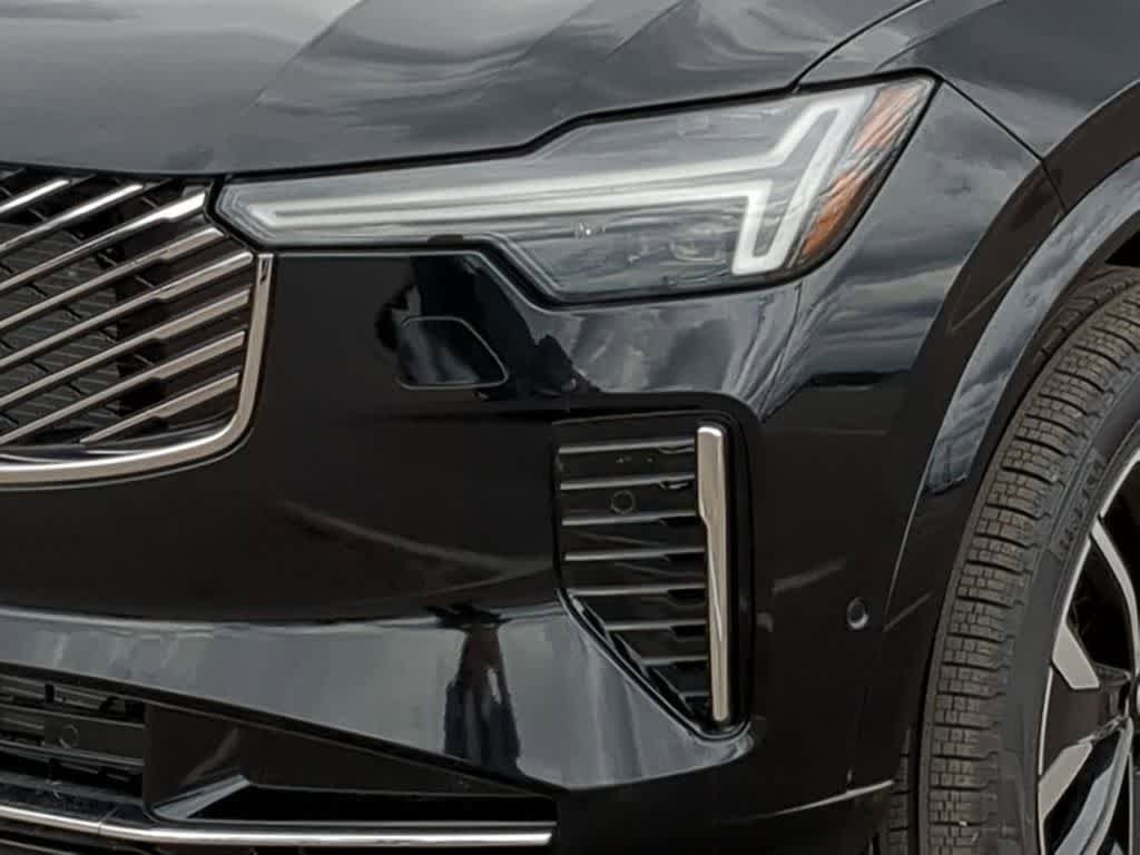 New 2026 Volvo XC90 B6 Plus w/ Protection Package AWD/4WD image 10