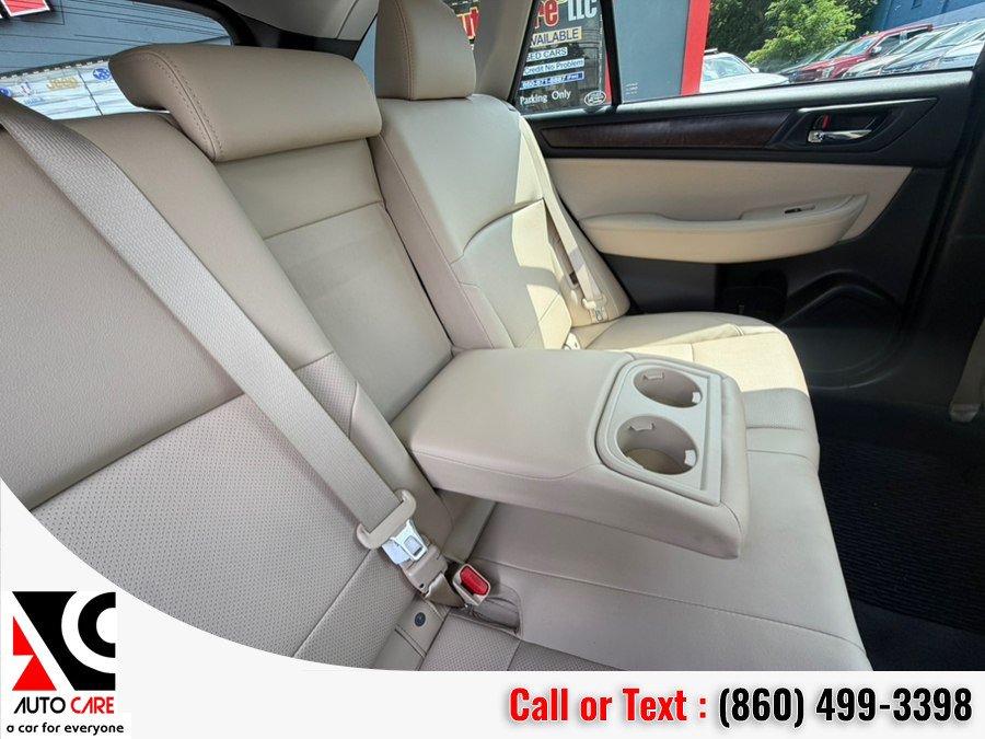 Used 2017 Subaru Outback 2.5i Limited AWD/4WD image 11