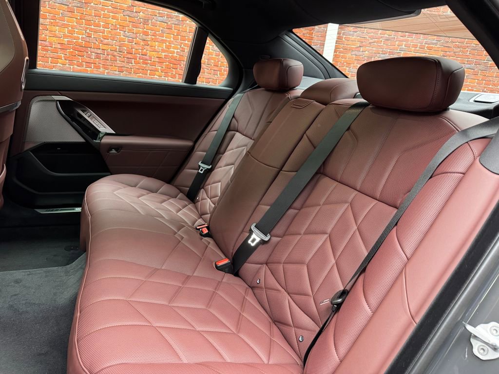 New 2026 BMW 740i xDrive AWD/4WD image 26