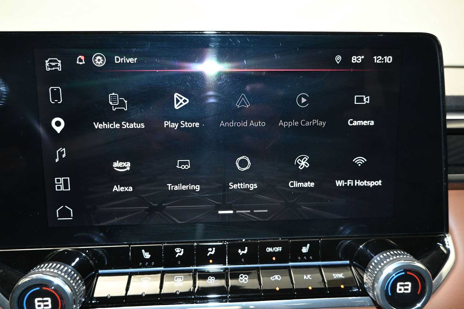 Used 2024 GMC Canyon AT4 w/ Technology Package AWD/4WD image 17