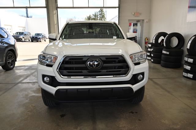 Used 2019 Toyota Tacoma SR5 image 2