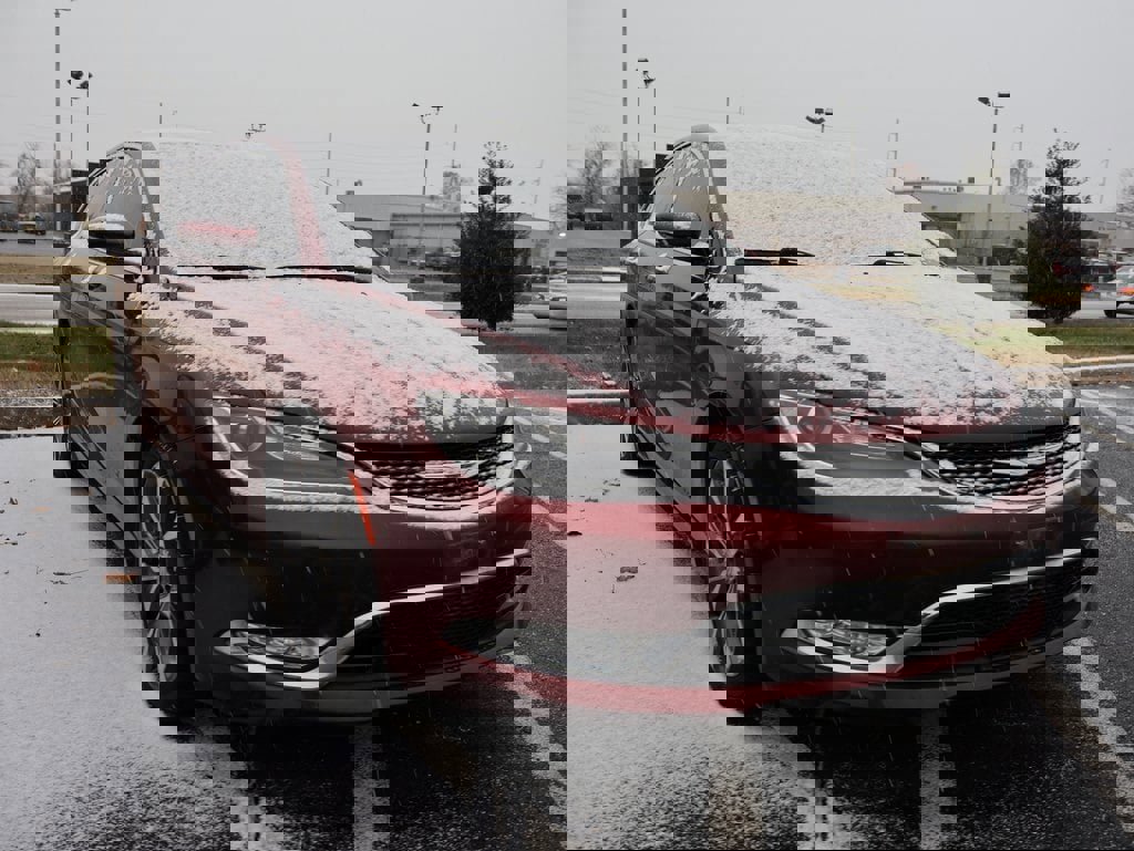 Used 2015 Chrysler 200 C w/ Navigation & Sound Group I image 7