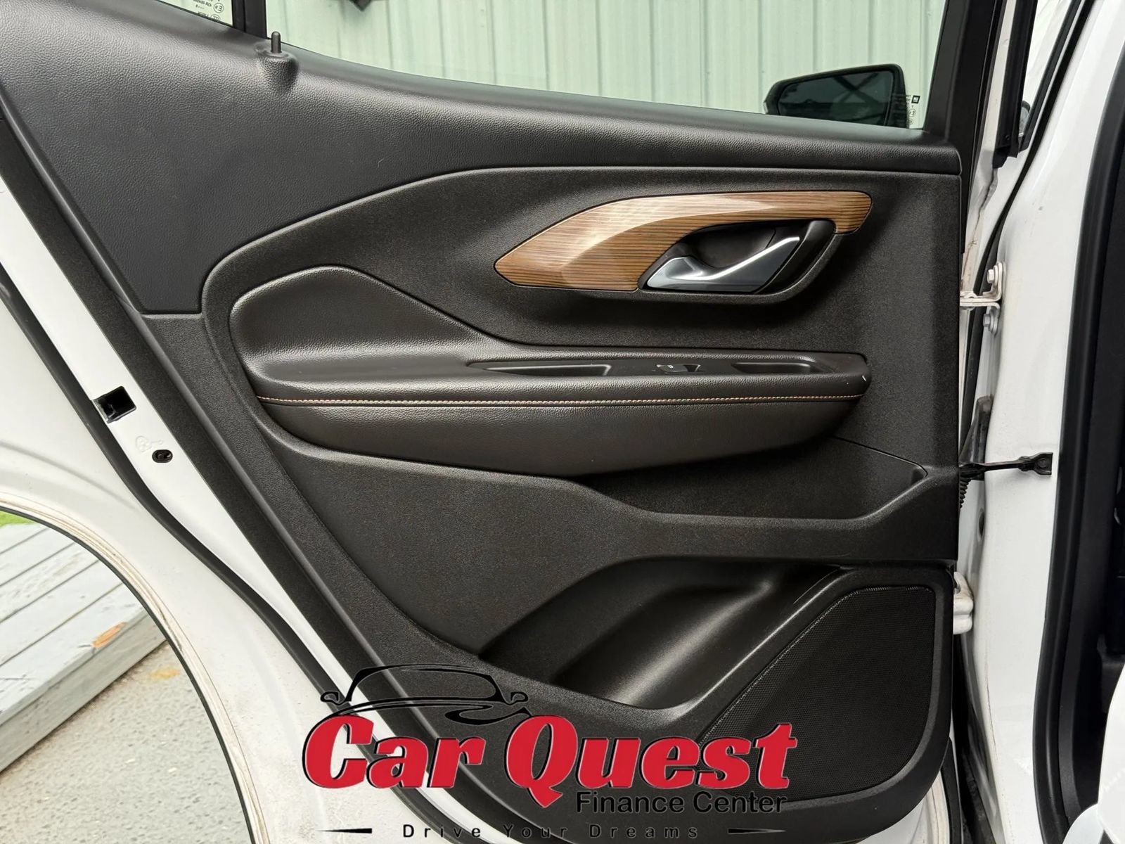 Used 2018 GMC Terrain SLE w/ Driver Convenience Package FWD image 13
