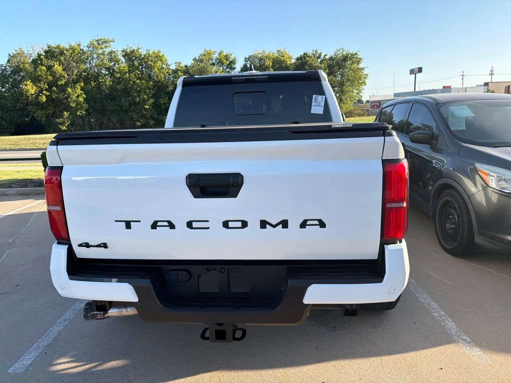 Used 2024 Toyota Tacoma SR5 AWD/4WD image 11