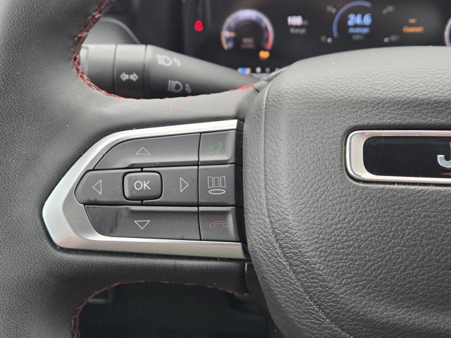 Used 2025 Jeep Compass Trailhawk w/ Trailhawk Elite Group AWD/4WD image 20