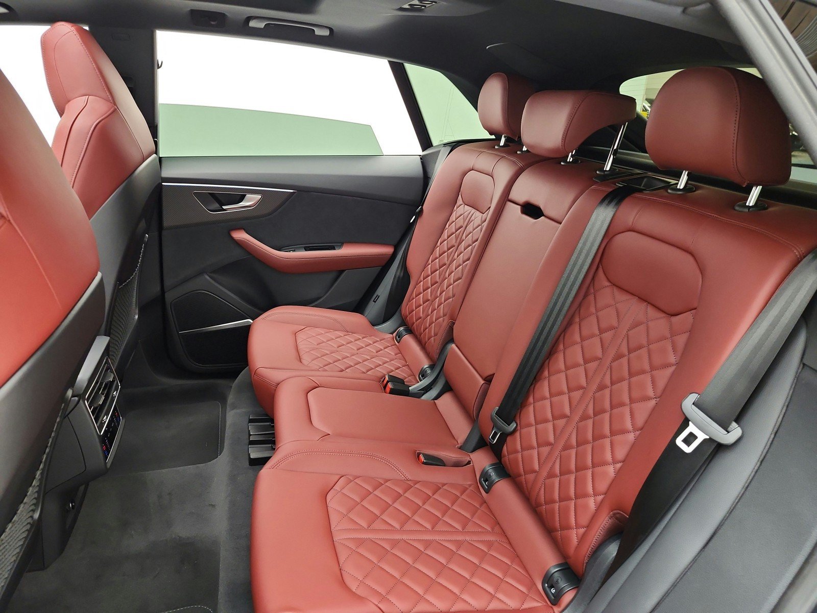 New 2026 Audi SQ8 Premium Plus AWD/4WD image 11