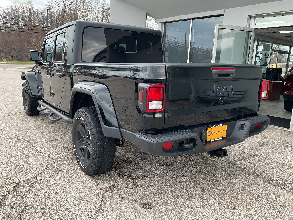 Used 2022 Jeep Gladiator Sport image 7