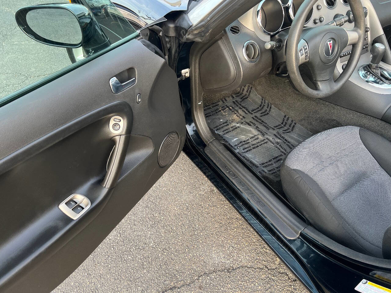 Used 2009 Pontiac Solstice Convertible w/ Preferred Package image 21