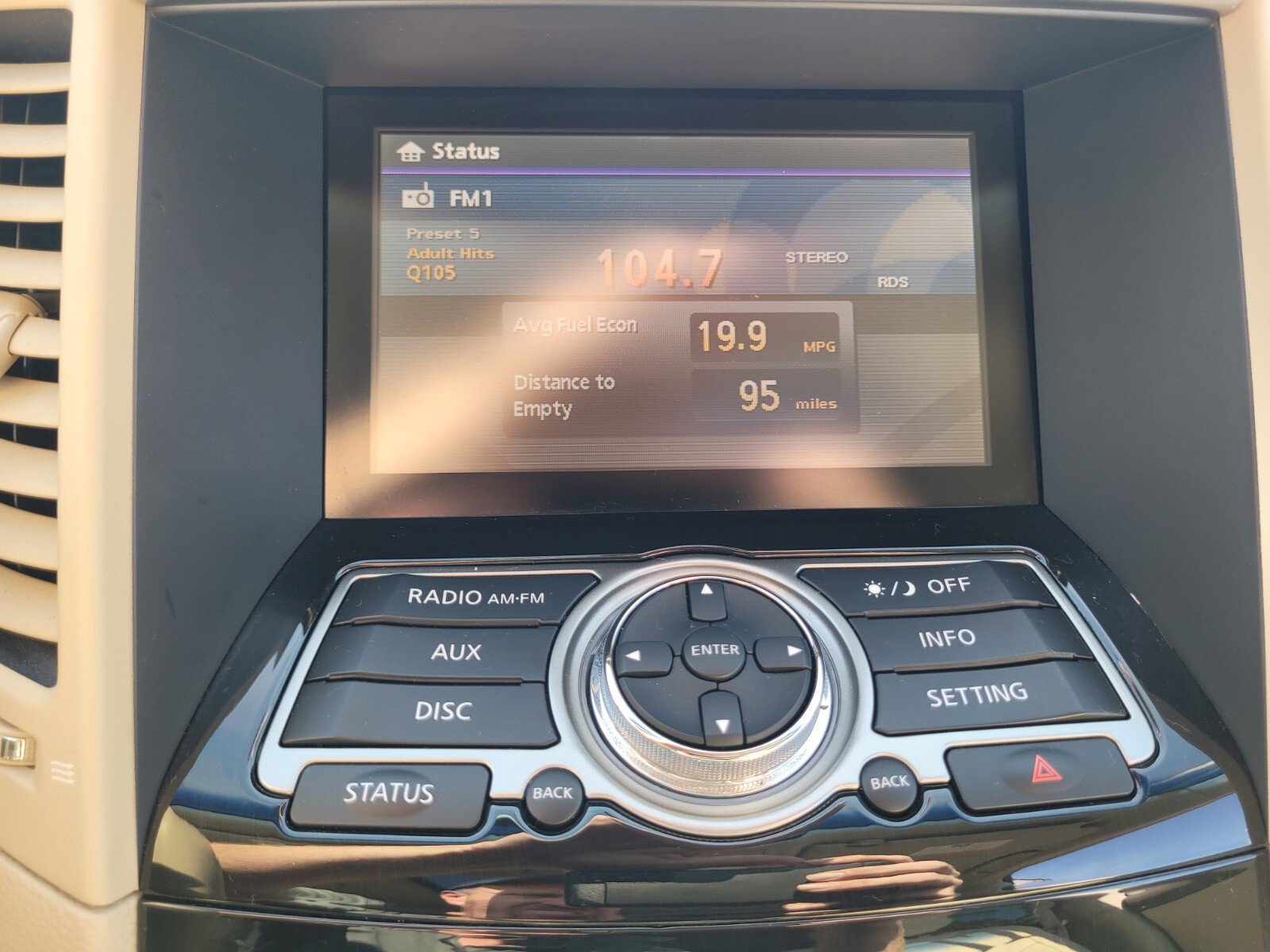 Used 2017 INFINITI QX70 2WD image 24